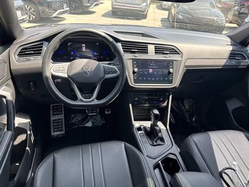 Used 2023 Volkswagen Tiguan SE R-Line FWD image 7