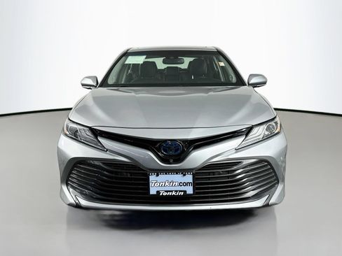 Used 2018 Toyota Camry XLE w/ Audio Package FWD image 2