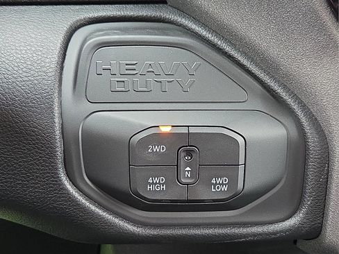 New 2026 RAM 2500 Tradesman AWD/4WD image 18