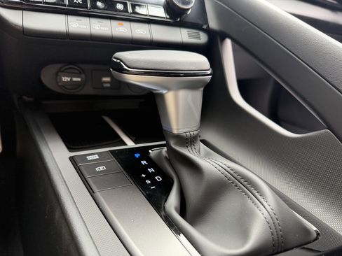New 2026 Hyundai Elantra Sport FWD image 34