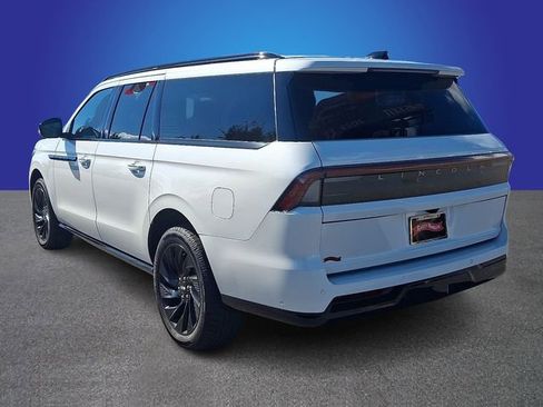 New 2025 Lincoln Navigator L Reserve w/ Jet Appearance Package image 4