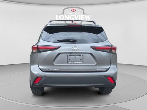Certified 2026 Toyota Highlander XLE AWD/4WD image 4