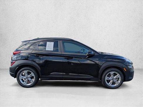 Used 2022 Hyundai Kona SEL w/ Cargo Package FWD image 4