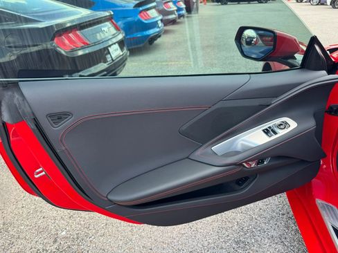Used 2022 Chevrolet Corvette Stingray Coupe w/ Z51 Performance Package RWD image 17
