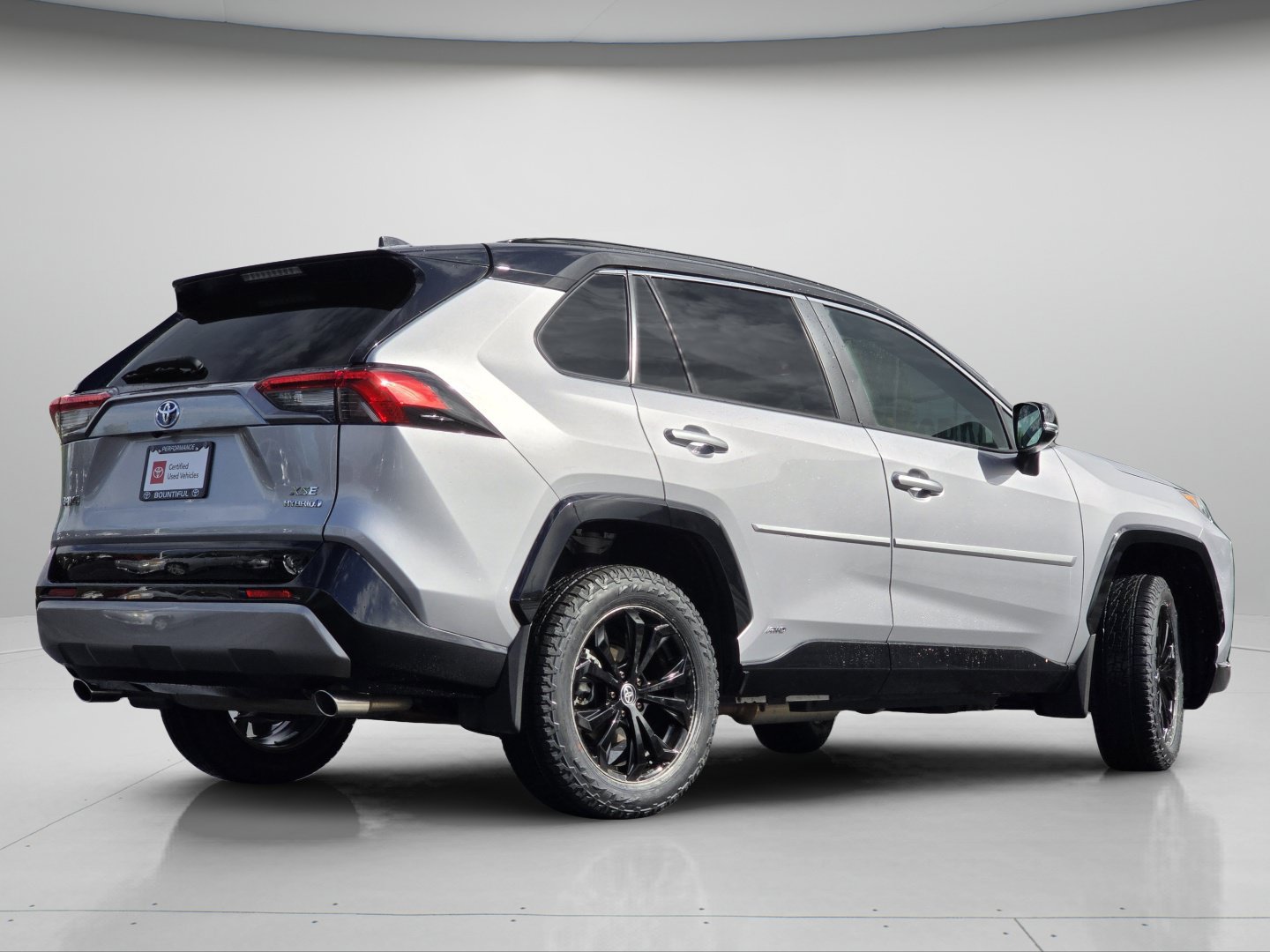Certified 2024 Toyota RAV4 XSE w/ Weather Package AWD/4WD image 27