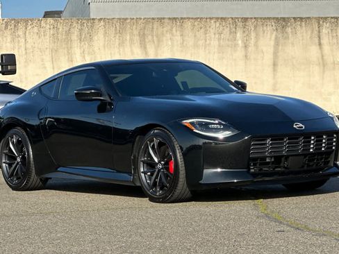 Used 2024 Nissan Z Performance w/ Floor Mat Package image 3