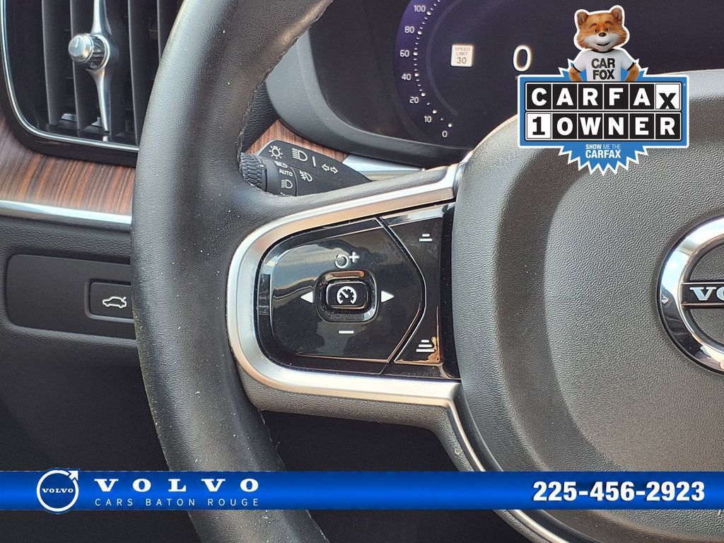 Certified 2023 Volvo XC60 B5 Plus w/ Climate Package AWD/4WD image 26