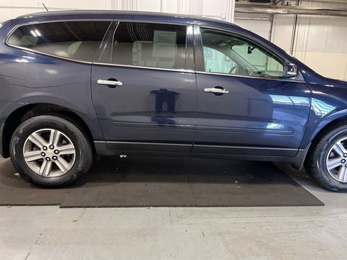 Used 2017 Chevrolet Traverse LT AWD/4WD image 10