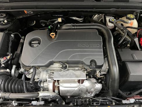 Certified 2021 Chevrolet Malibu LT FWD image 46