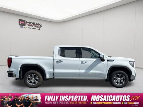 Used 2025 GMC Sierra 1500 SLT AWD/4WD image 2