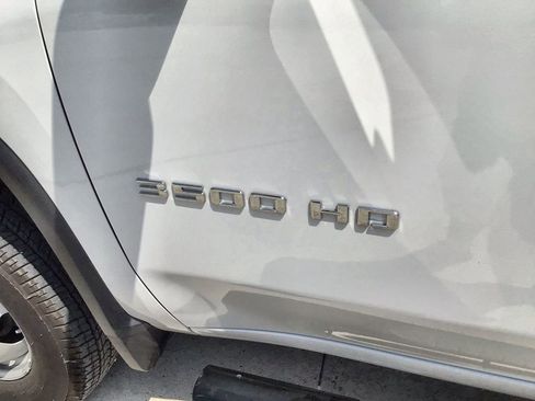 Used 2025 Chevrolet Silverado 3500 W/T w/ WT Convenience Package image 33