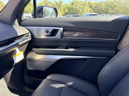 New 2026 Cadillac Vistiq Sport image 23