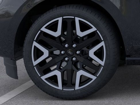 New 2025 Ford Expedition Platinum w/ Platinum Ultimate Package image 19