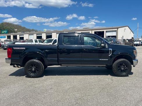 Certified 2021 Ford F250 Lariat w/ Tremor Off-Road Package image 2