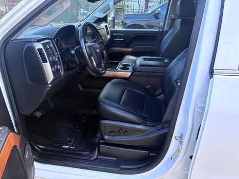 Used 2016 Chevrolet Silverado 2500 LTZ w/ Duramax Plus Package image 9