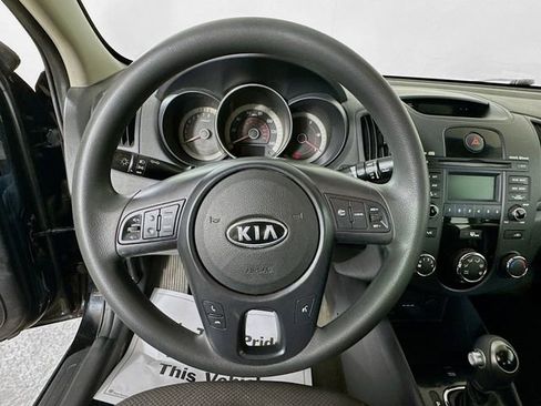 Used 2012 Kia Forte EX image 12