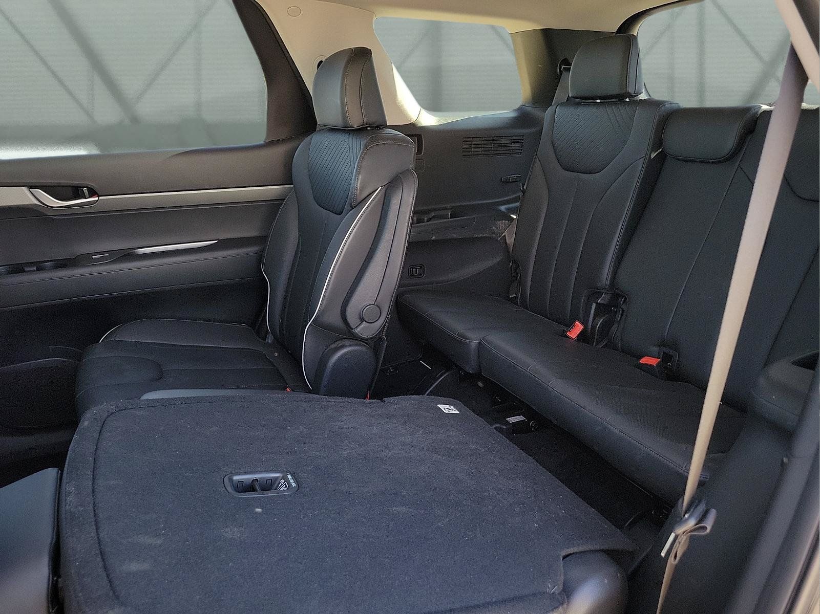 Used 2025 Hyundai Palisade SEL AWD/4WD image 8