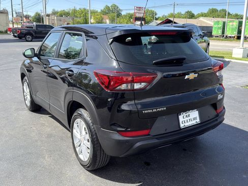 Used 2021 Chevrolet TrailBlazer LS FWD image 17