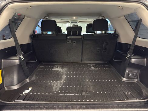 Used 2016 Toyota 4Runner SR5 AWD/4WD image 29