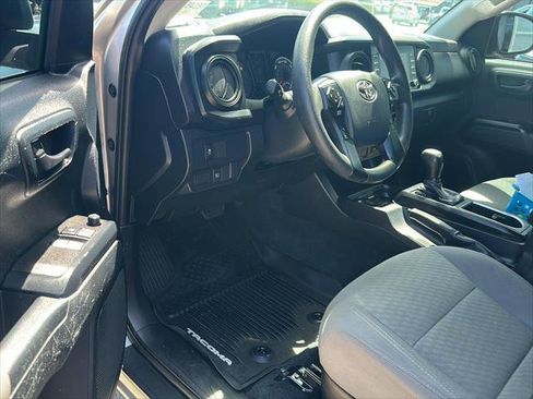 Certified 2020 Toyota Tacoma SR w/ SR Convenience Package AWD/4WD image 14