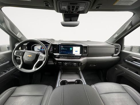 Used 2024 Chevrolet Silverado 2500 LTZ w/ LTZ Plus Package image 13