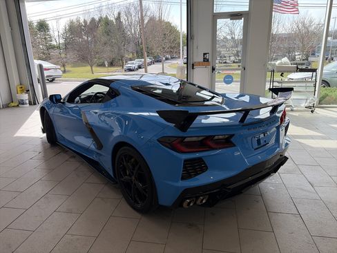 Used 2021 Chevrolet Corvette Stingray Premium Cpe w/ Z51 Performance Package image 6