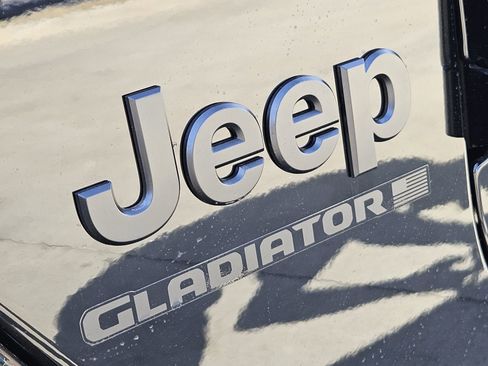 New 2026 Jeep Gladiator Sport AWD/4WD image 14