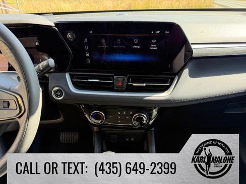Used 2025 Chevrolet TrailBlazer LT AWD/4WD image 19