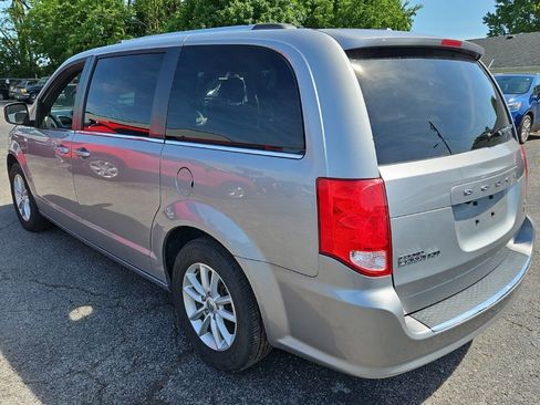 Used 2019 Dodge Grand Caravan SXT FWD image 4
