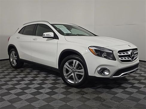 Certified 2020 Mercedes-Benz GLA 250 4MATIC image 9