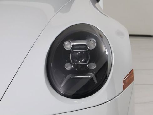 Used 2020 Porsche 911 Carrera S image 94