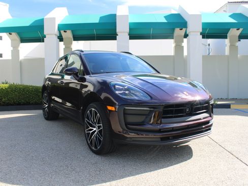 New 2026 Porsche Macan AWD/4WD image 9