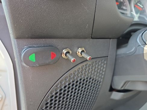 Used 2010 Jeep Wrangler Unlimited Sport AWD/4WD image 17