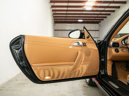 Used 2011 Porsche 911 Carrera S RWD image 31