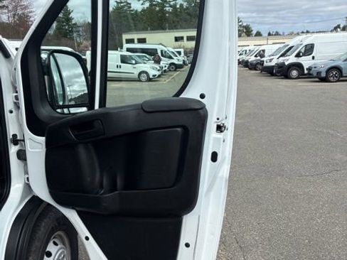 Used 2023 RAM ProMaster 3500 w/ Driver Convenience Group FWD image 17