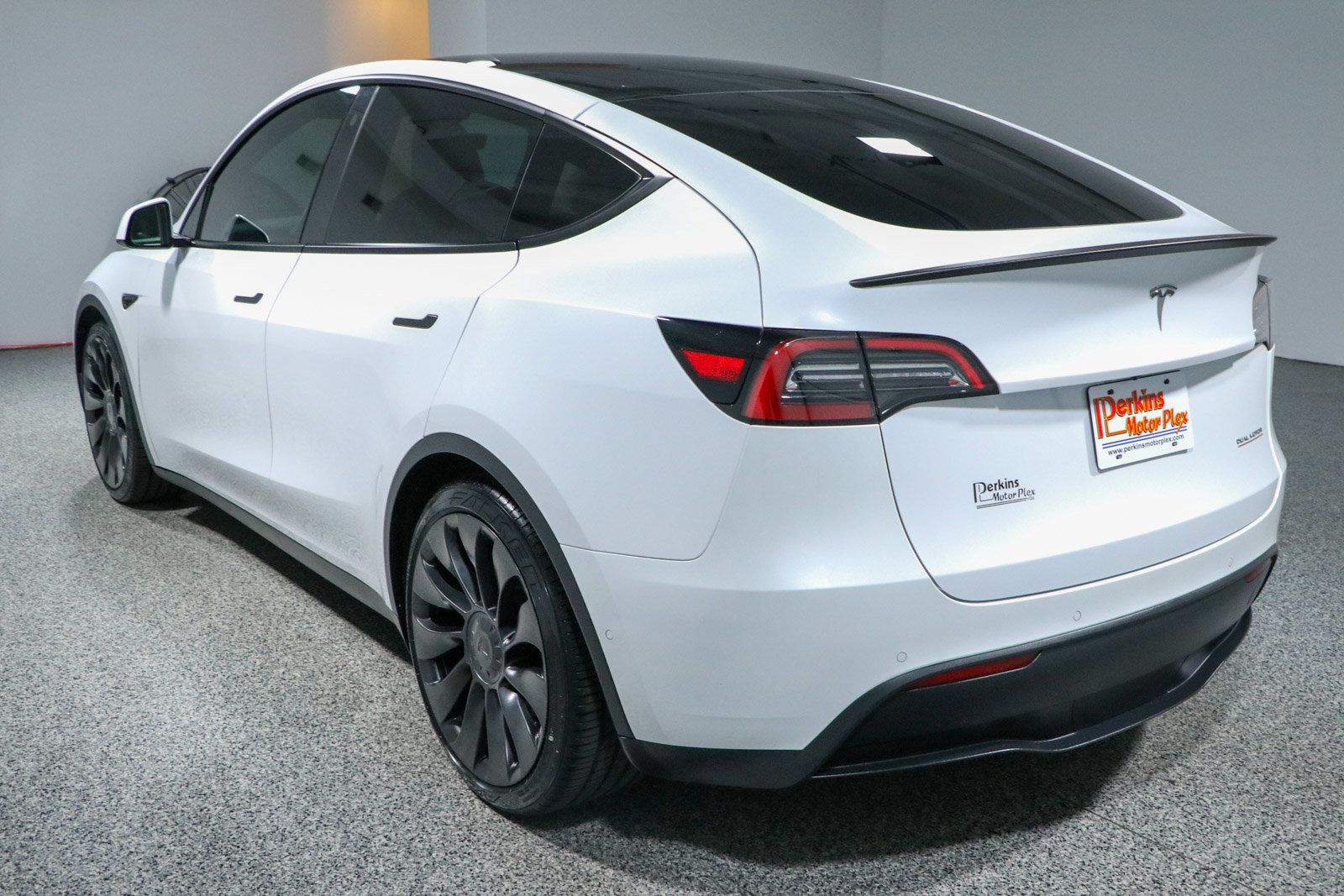 Used 2022 Tesla Model Y Performance AWD/4WD image 9