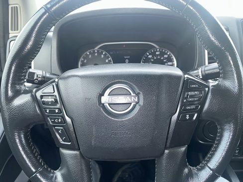 Used 2023 Nissan Frontier SV w/ Technology Package image 15