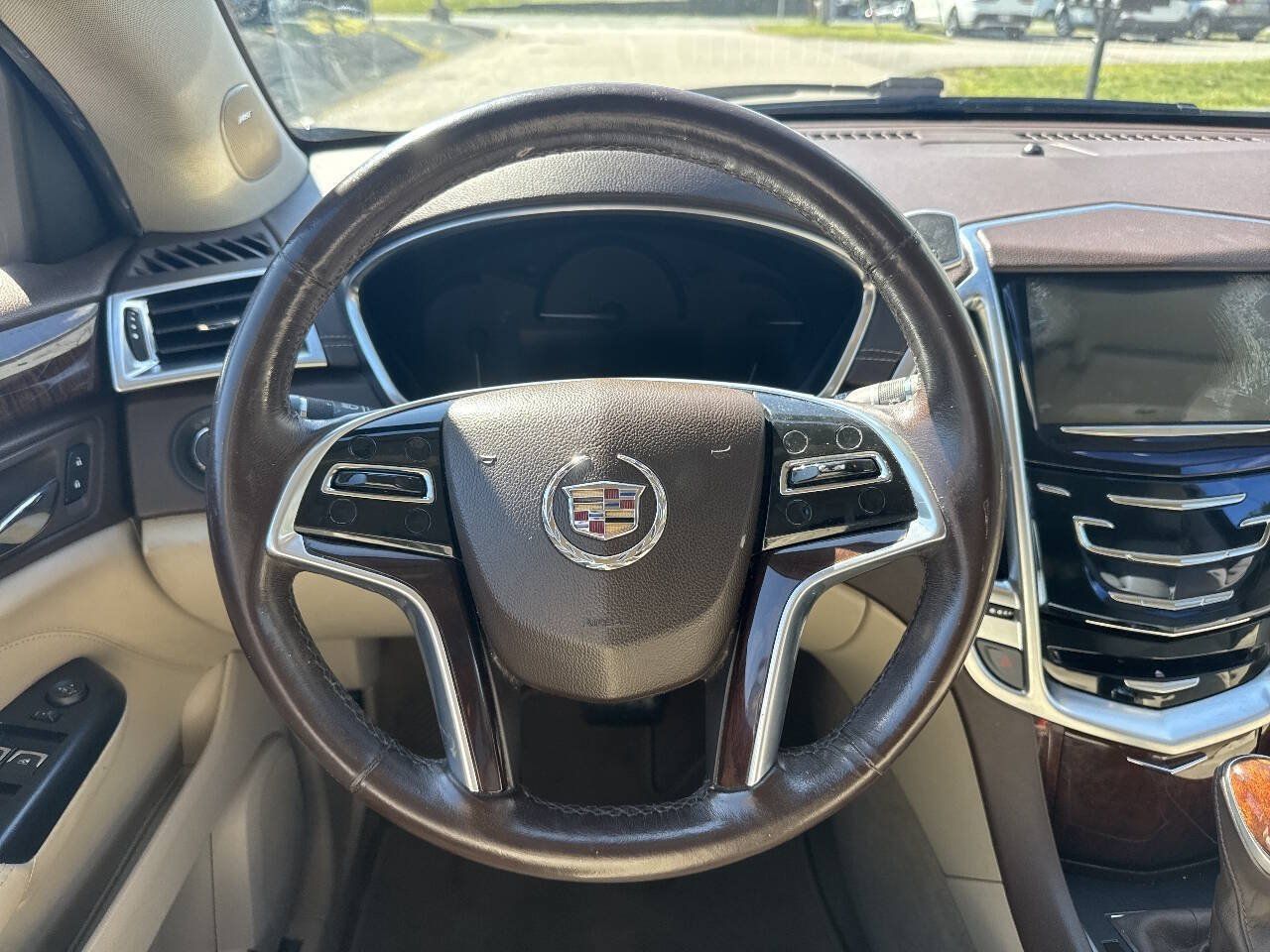 Used 2015 Cadillac SRX Luxury w/ Driver Awareness Package AWD/4WD image 13