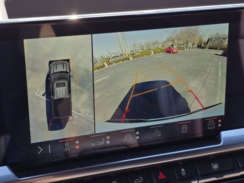 Used 2024 Chevrolet Silverado 1500 High Country image 4