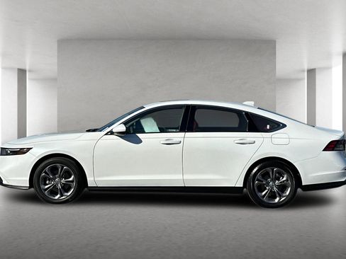 Certified 2024 Honda Accord EX image 7