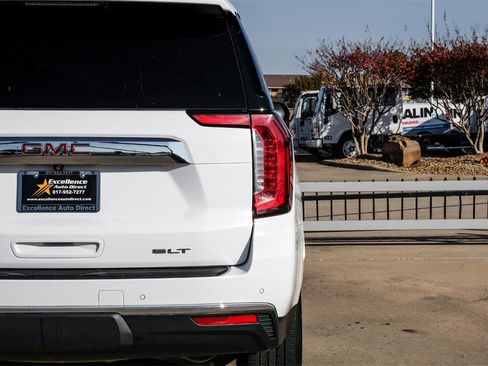Used 2021 GMC Yukon XL SLT image 52
