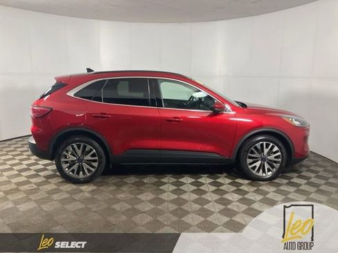 Used 2020 Ford Escape Titanium AWD/4WD image 7