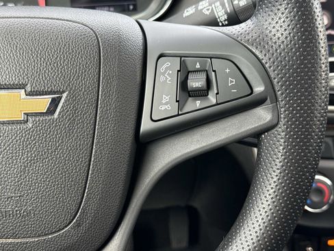 Used 2020 Chevrolet Trax LS w/ Tint and Cruise Package image 7