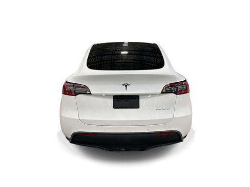 Certified 2021 Tesla Model Y Long Range AWD/4WD image 5