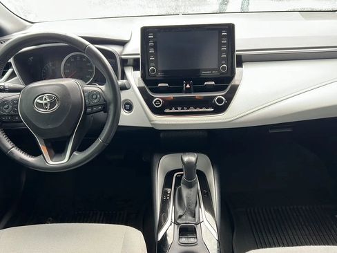 Used 2021 Toyota Corolla SE w/ SE Preferred Package image 7