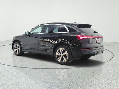 Used 2024 Audi Q8 e-tron Premium Plus AWD/4WD image 7