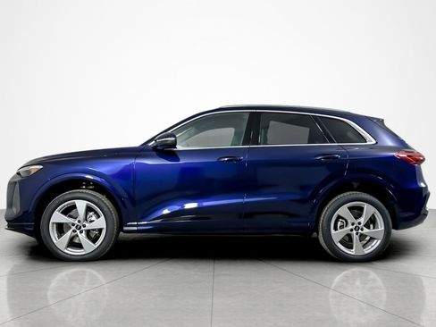 New 2025 Audi Q5 Premium Plus w/ Premium Plus image 3