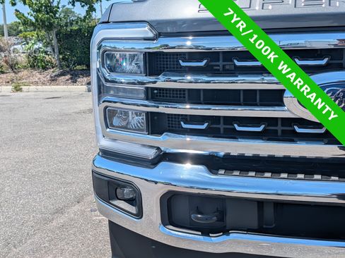 Certified 2023 Ford F250 Lariat AWD/4WD image 9