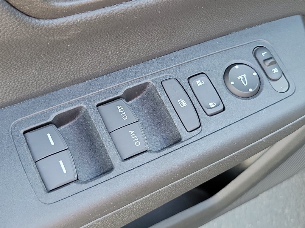 Certified 2025 Honda CR-V EX image 21