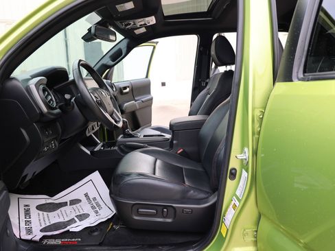 Used 2022 Toyota Tacoma TRD Pro image 30